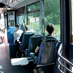 Objets de liaisons, 2013 Métal et bois, dimensions variables