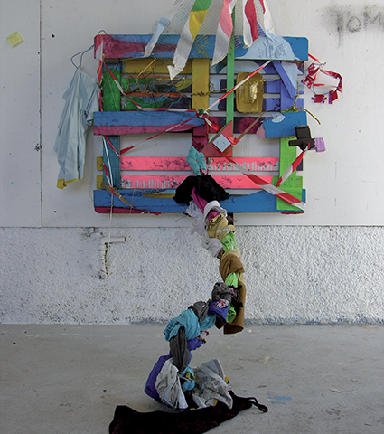 Palette, 2011 H. 2 m, L. 1,35 m, l. 1, 20 m ; techniques mixtes