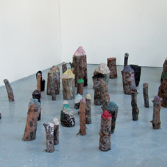 2010, dimensions variables, bois, colle et pigments