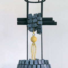 On/Off / 2008 / métal et électricité / 90 x 130 x 100 cm