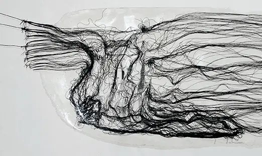 Sans titre (détail), 2010, résine optique moulée, 300 x 100 cm, épaisseur 1 cm