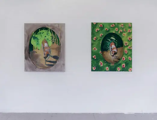 Bisous (détail - 2/4 tableaux) / 2008 / huile sur toile / série de 4 tableaux représentant un chien inscrit dans un format médaillon : 145 x 115 cm, 145 x 115 cm, 40 x 35 cm et 37 x 34 cm